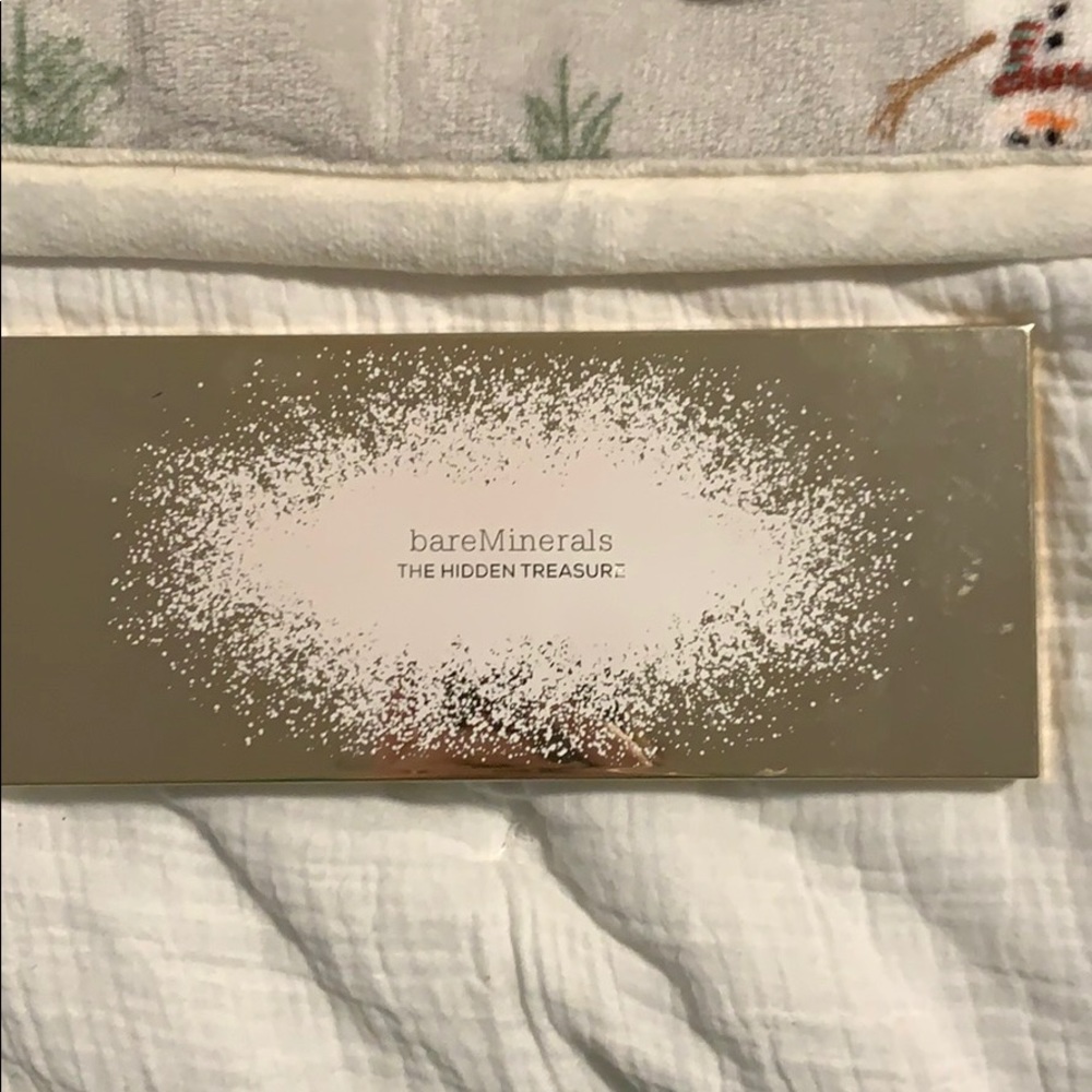 Bare minerals hidden treasure palette!